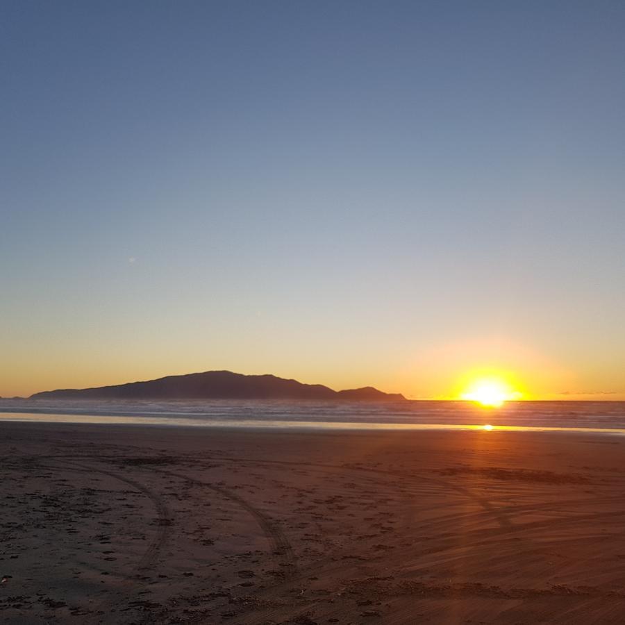 Near The Shore Waikanae Eksteriør billede